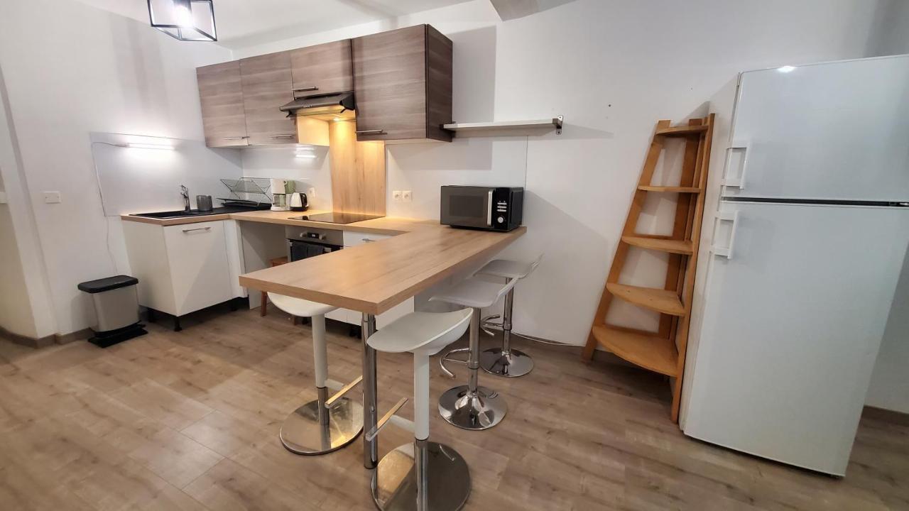 L'Ecrin De Saint Genest Lerpt - Belle Vue Et Calme Apartamento Exterior foto