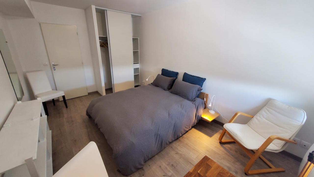 L'Ecrin De Saint Genest Lerpt - Belle Vue Et Calme Apartamento Exterior foto